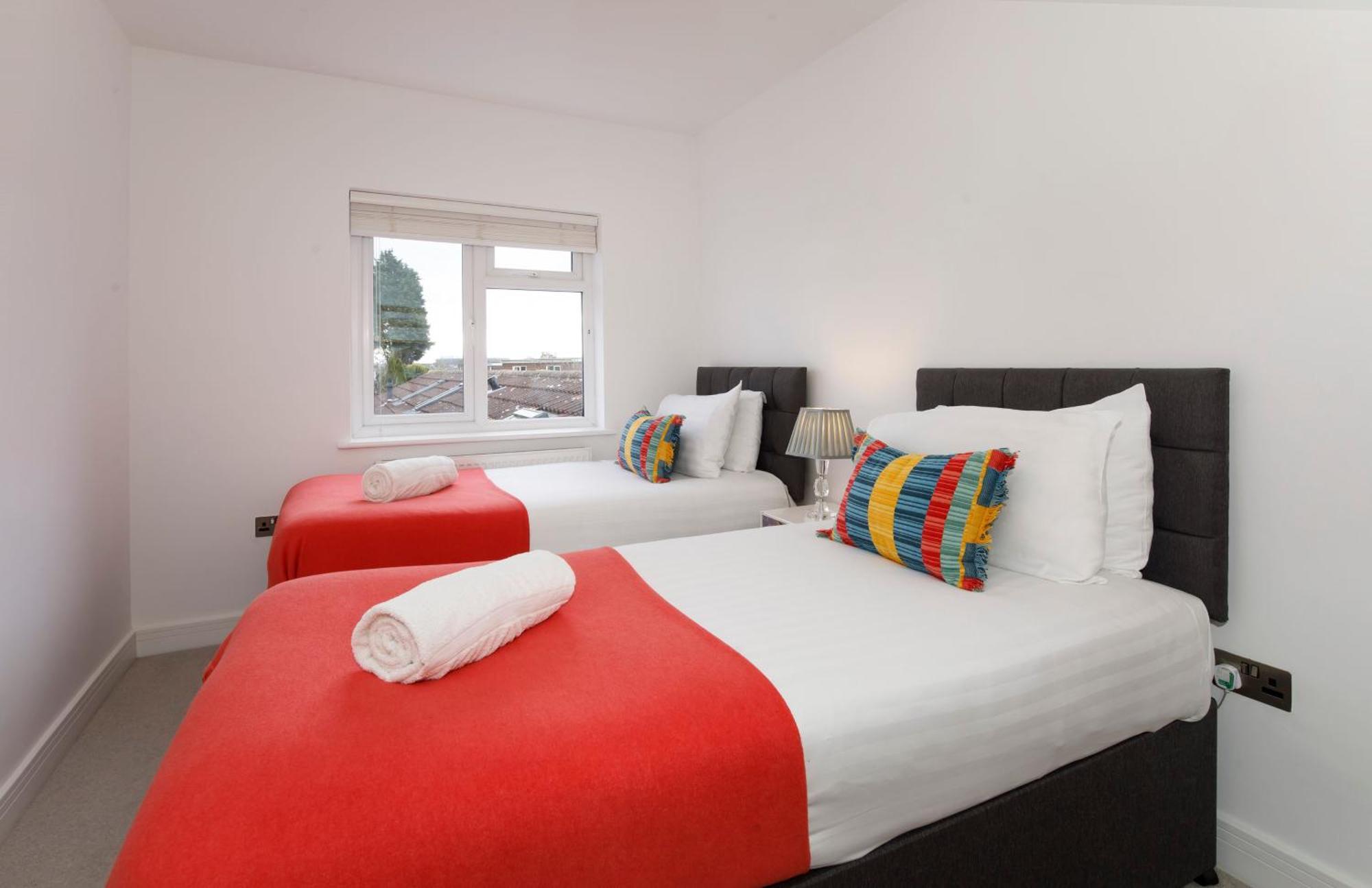 White House Apartments-Free Parking 1 Car Per Apartment York Exterior foto