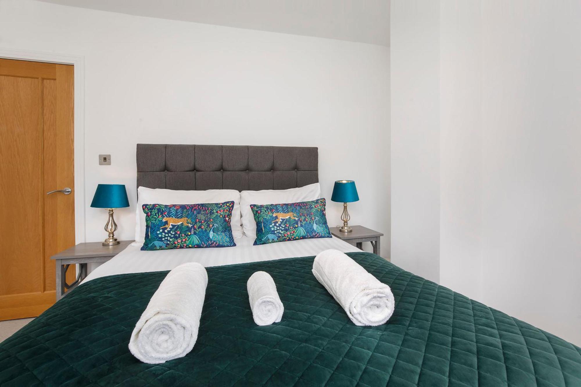 White House Apartments-Free Parking 1 Car Per Apartment York Exterior foto